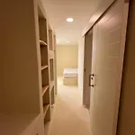 Doc's Boutique 4*