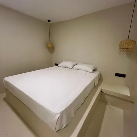 Doc's Boutique Hotel