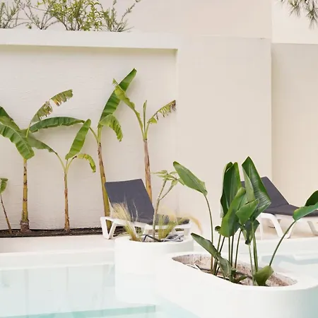 Doc's Boutique Hotel 4*