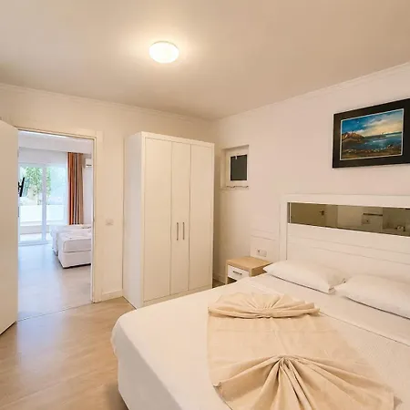 Doc's Boutique Hotel 3*