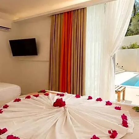 Doc's Boutique Hotel 3*