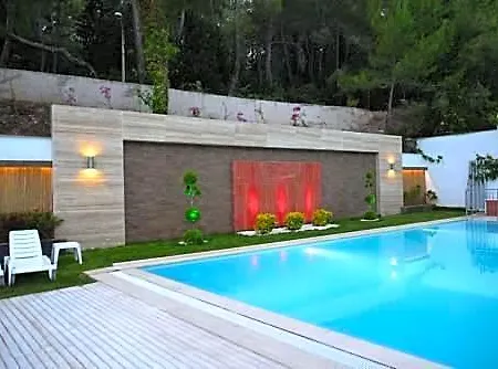 Doc's Boutique Otel