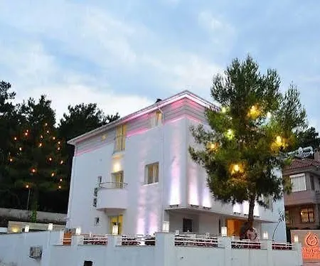 Doc's Boutique Hotel 4*