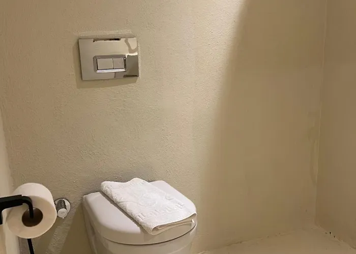 Doc's Boutique 4* 凯梅尔