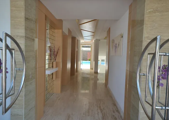 Doc's Boutique Hotel