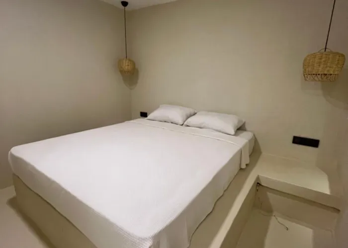 Doc's Boutique Hotel