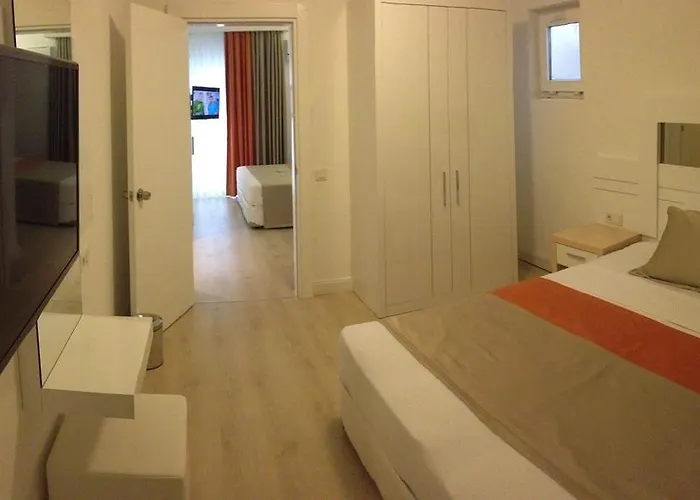 Doc's Boutique Kemer